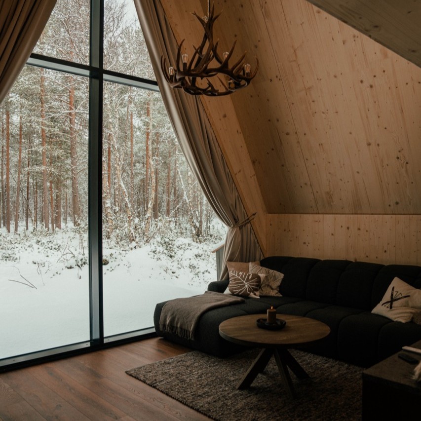 Overnatning med nordlys - Holmen Husky