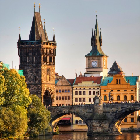 Prag – byen med de hundrede spir Prag – byen med de hundrede spir