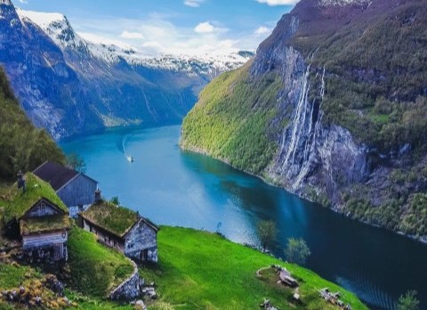 Krydstogt fra Bergen til Kirkenes