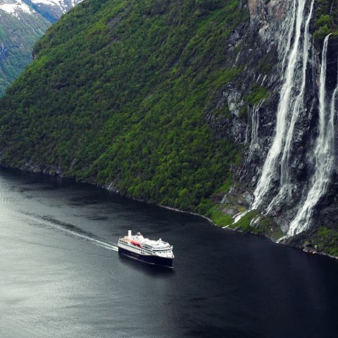 Krydstogt fra Bergen til Kirkenes